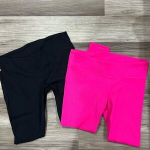 GapFit Under Belly Rib Blackout Leggings